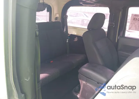 2011 Jeep Wrangler Sport z USA, uszkodzony, nr VIN 1J4AA2D17BL637575